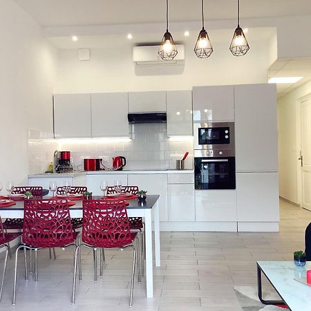 Appartement Stella 95 M2 Climatise Parking Proche Sanctuaires Lourdes Dış mekan fotoğraf